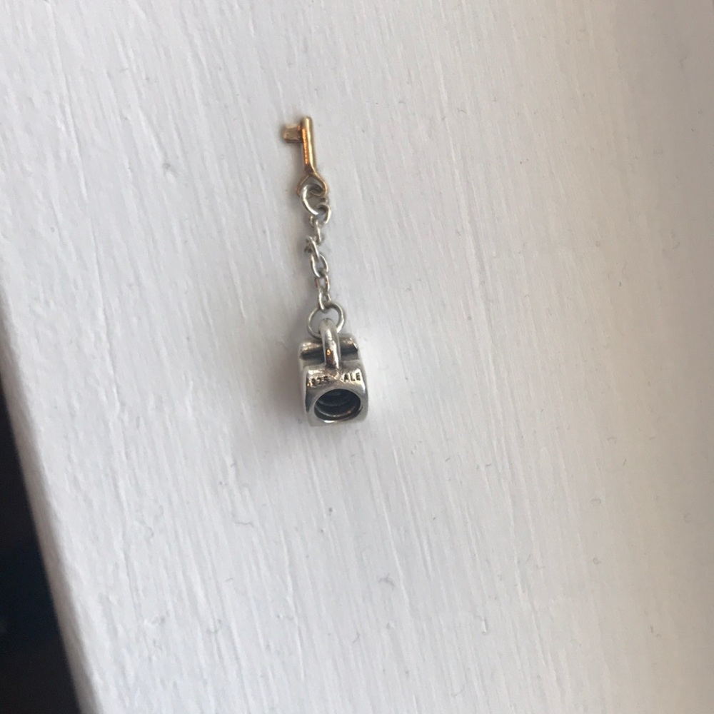 Pandora Key To My Heart Charm - image 6